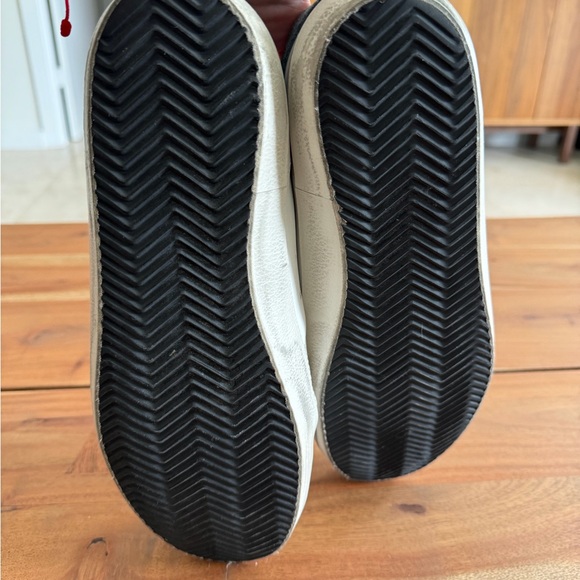 Golden Goose White and Orange Star Sneakers - Picture 8 of 8